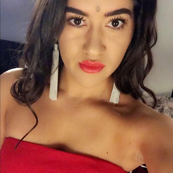 Meet Your Posher, Mariory - Picture 1 of 1